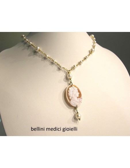 GIROCOLLO IN ARGENTO CON CAMMEO E PERLE