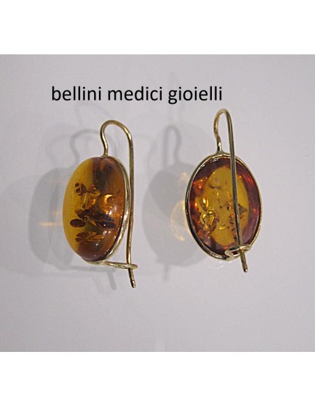 Orecchini pendenti in oro giallo con ambra