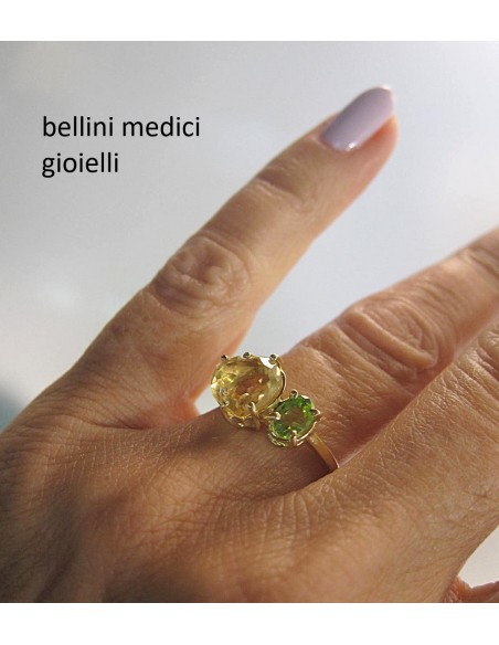 ANELLO IN ORO GIALLO CON CUORE DI QUARZO CITRINO E PERIDOTO
