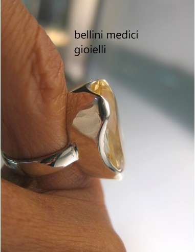 anello in argento con quarzo citrino...